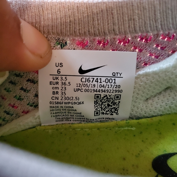 Nike Air VaporMax 2020 Flyknit Multi-Colour CJ6740-001 - Picture 7 of 8